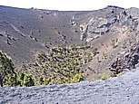 'Volcn San Antonio' (657m), brach letztes Mal zur Jahreswende 1677/78 aus, unterhalb von Fuencaliente, beeindruckender Spaziergang auf dem Kraterrand, allerdings nicht ungefhrlich bei Sturm;  Aussichten in den Krater, Sicht hoch zum Mittelkamm der Insel  (=Ende der Ruta de los Volcanes), Sicht runter ber den Volcn Tenegua zum Faro (Leuchtturm) an der Sdspitze der Insel, Weitsicht Richtung Puerto Naos, bei klarer Luft knnen auch Teneriffa, Gomera und Hierro erspht werden