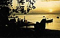 ... Sonnenuntergang, vom Strand-Restaurant aus, direkt neben unseren Hngematten_der Besitzer erlaubte, dass die Hngematten tage- und nchtelang dort hngen durften_Isla Margarita, VENEZUELA 1984_Jochen A. Hbener